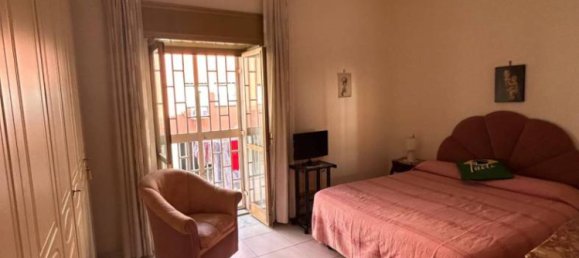 Квартира с 2 спальнями в Неаполь, Италия № 16487 7