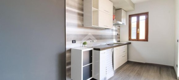 4-salle Appartement à Ortona, Italy No. 39756 39