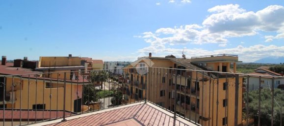 4-salle Appartement à Ortona, Italy No. 39756 56