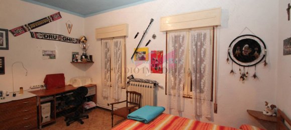 3 bedrooms Apartment in Bergantino, Italy No. 178216 5