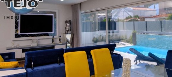 4 bedrooms Villa in Almada, Portugal No. 13985 5