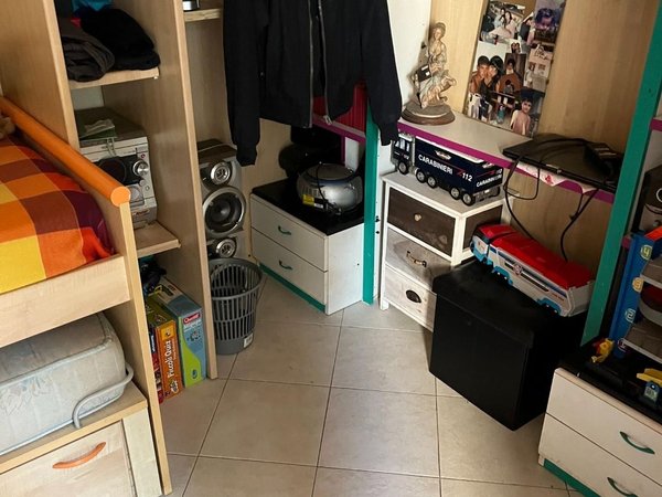 4 rooms House in Carrara, Italy No. 35710