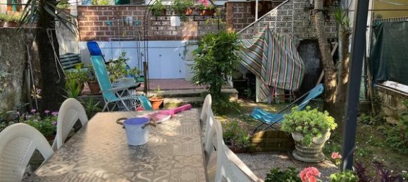 4 rooms House in Carrara, Italy No. 35710 10