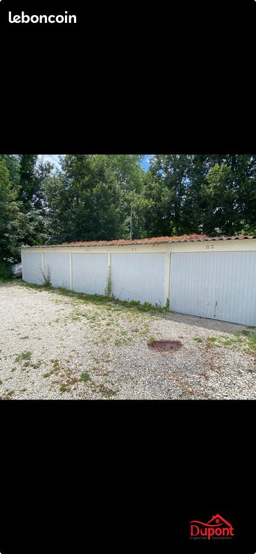 13m² Garage in Troyes, France No. 266514
