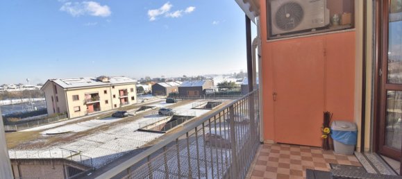 3 rooms Apartment in Turin, Italy No. 276269 11