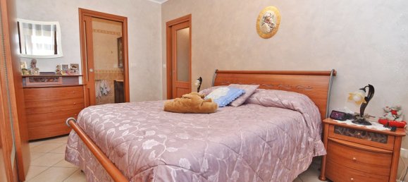3 rooms Apartment in Turin, Italy No. 276269 14