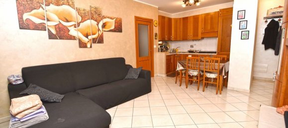 3 rooms Apartment in Turin, Italy No. 276269 9