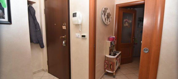 3 rooms Apartment in Turin, Italy No. 276269 18