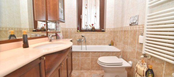 3 rooms Apartment in Turin, Italy No. 276269 23