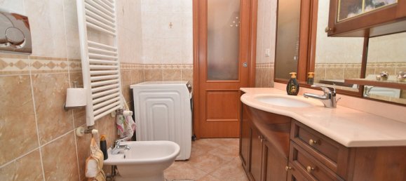 3 rooms Apartment in Turin, Italy No. 276269 22