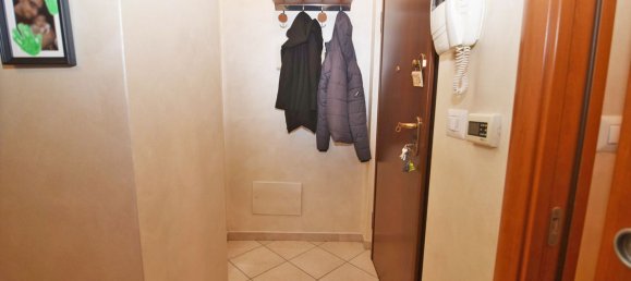 3 rooms Apartment in Turin, Italy No. 276269 4