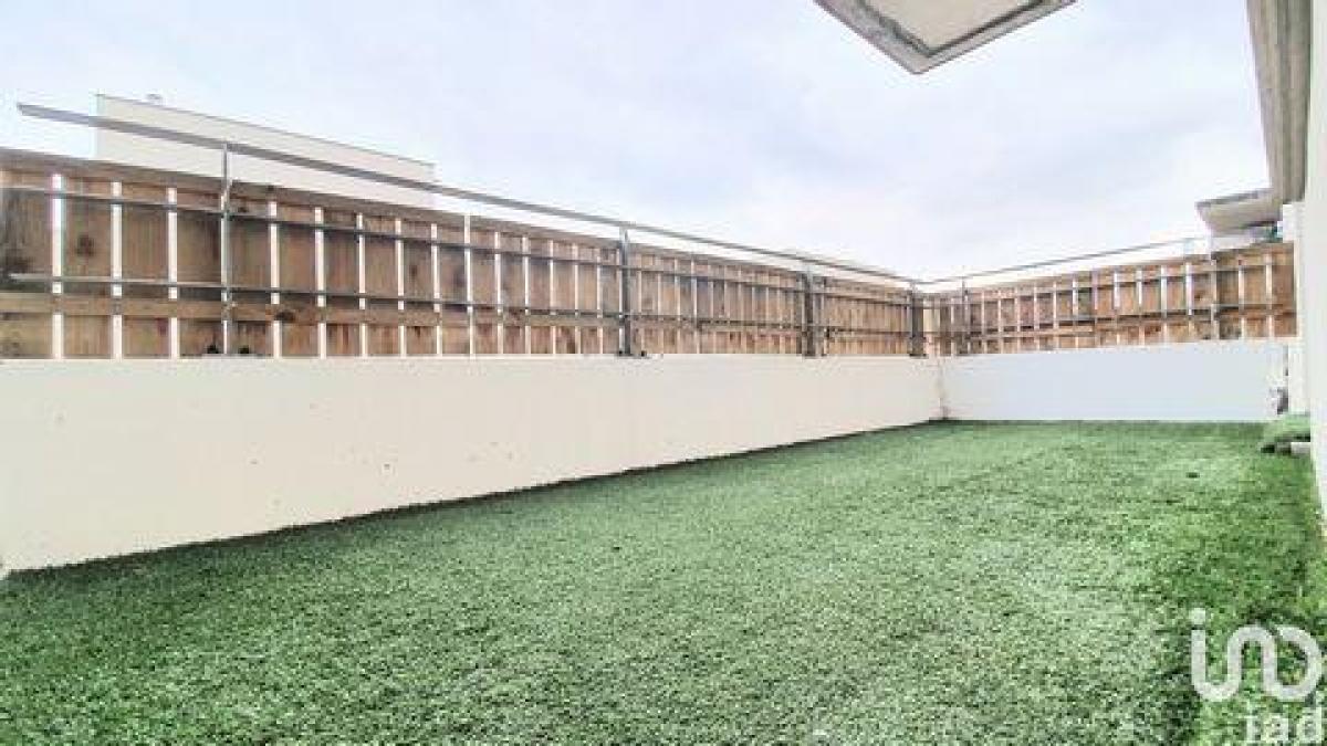 3 bedrooms Condo in Metz, France No. 9816