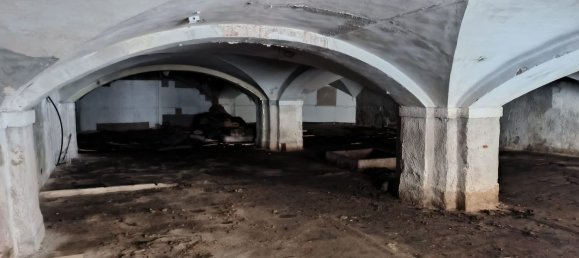 285m² Commercial property in Livorno, Italy No. 85586 8