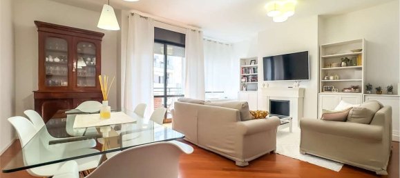 5 bedrooms Apartment in Cagliari, Italy No. 331165 2