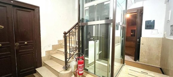 2 rooms Apartment in Naples, Italy No. 29581 5