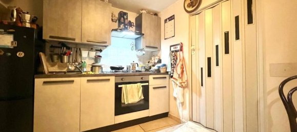 2 rooms Apartment in Naples, Italy No. 29581 8