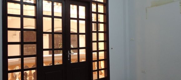 Casa de 4 dormitorios en Ba Dinh, Vietnam No. 3986 5