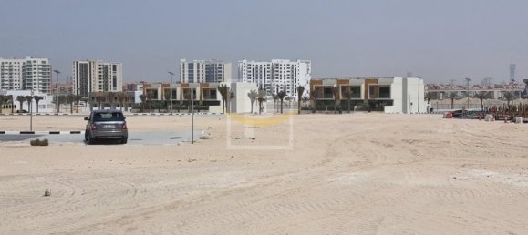 600m² Land in Al Furjan, UAE No. 10412 6