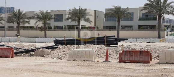 600m² Land in Al Furjan, UAE No. 10412 9