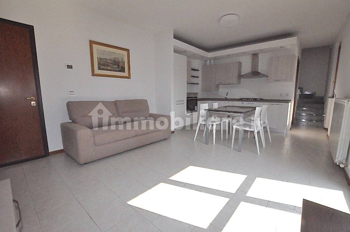 2 bedrooms Apartment in Villa d'Adda, Italy No. 379950