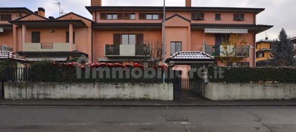 2 bedrooms Apartment in Villa d'Adda, Italy No. 379950 4