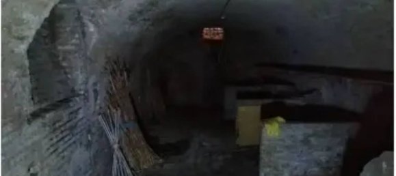 1000m² Building in Formigine, Italy No. 257812 15