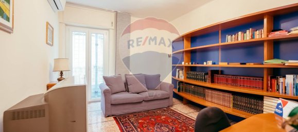 2 bedrooms Apartment in Rome, Italy No. 56250 36