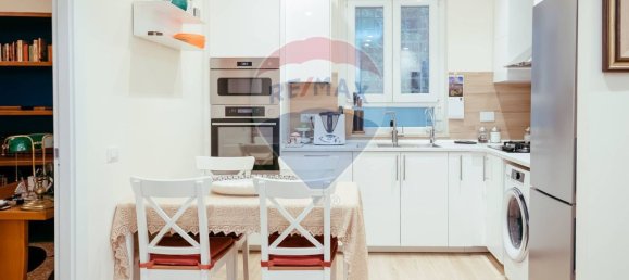 2 bedrooms Apartment in Rome, Italy No. 56250 11