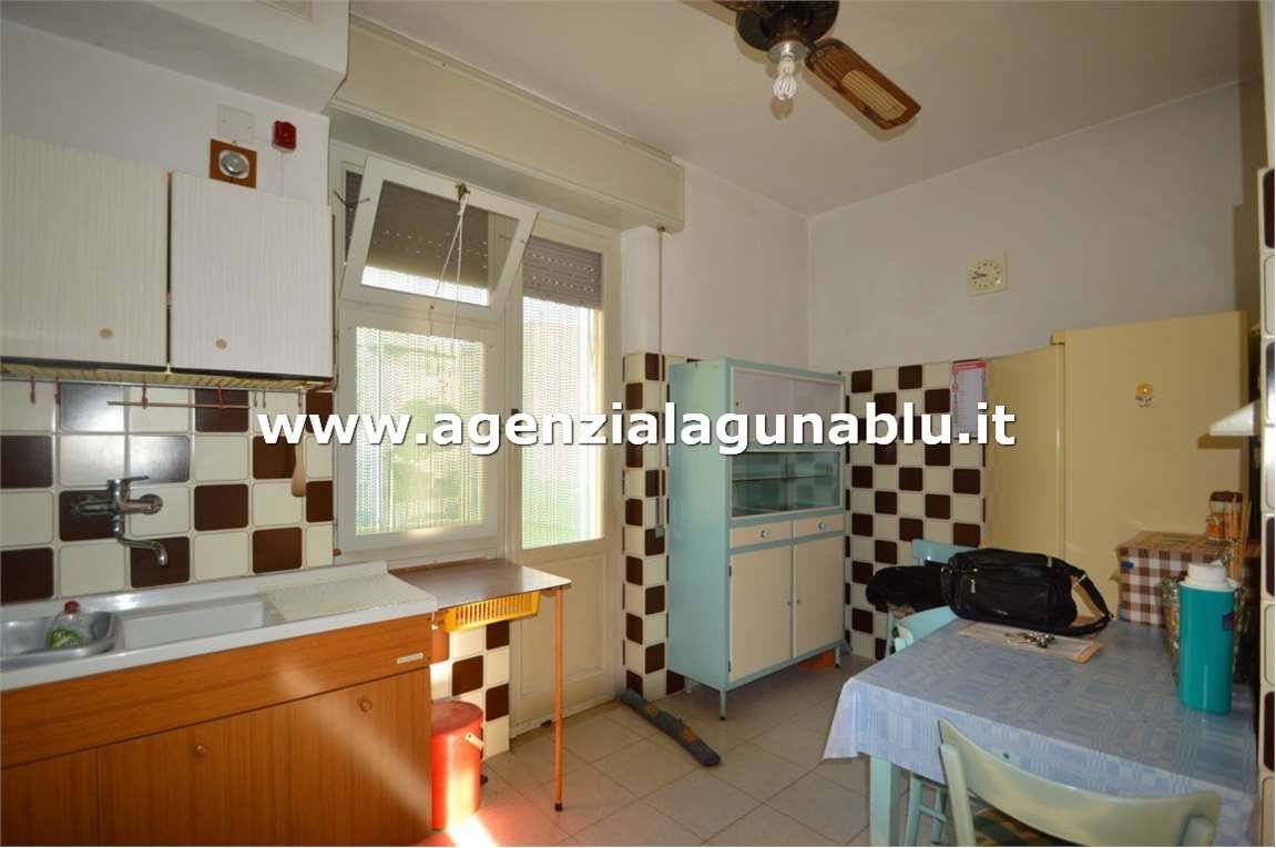 Apartamento de 2 dormitorios en Mazara del Vallo, Italy No. 165631