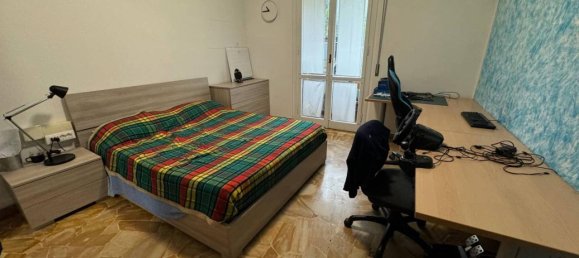 4 rooms Apartment in Florence, Italy No. 38174 4