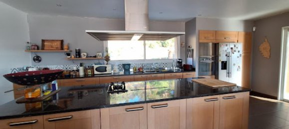 4 bedrooms Villa in Afa, France No. 83595 5