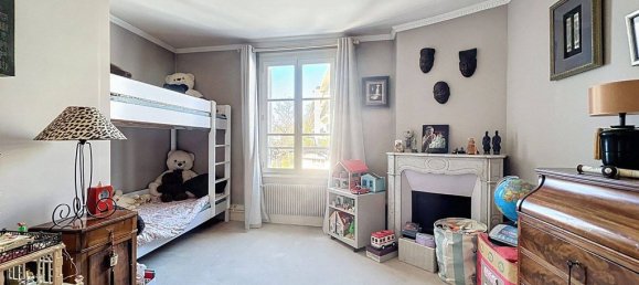 4 bedrooms House in Garches, France No. 121743 13