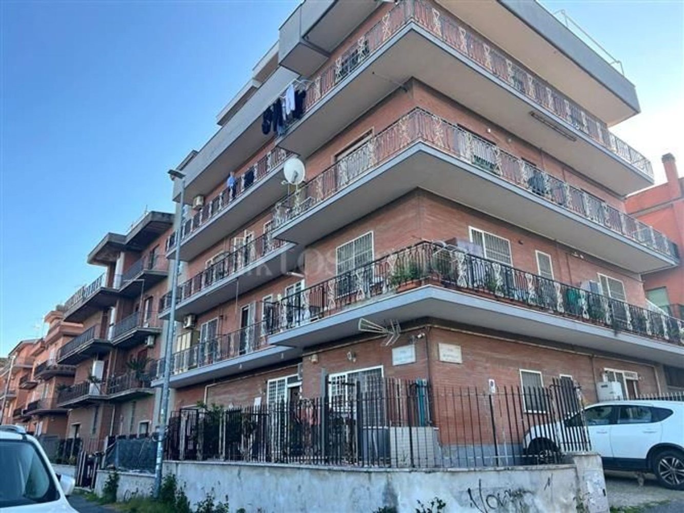 Apartamento de 4 habitaciónes en Rome, Italy No. 15168