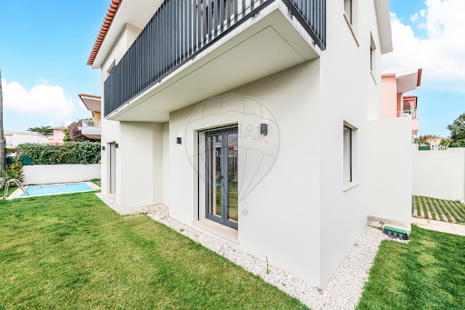 Дом с 4 спальнями в Кашкайш, Португалия № 352364