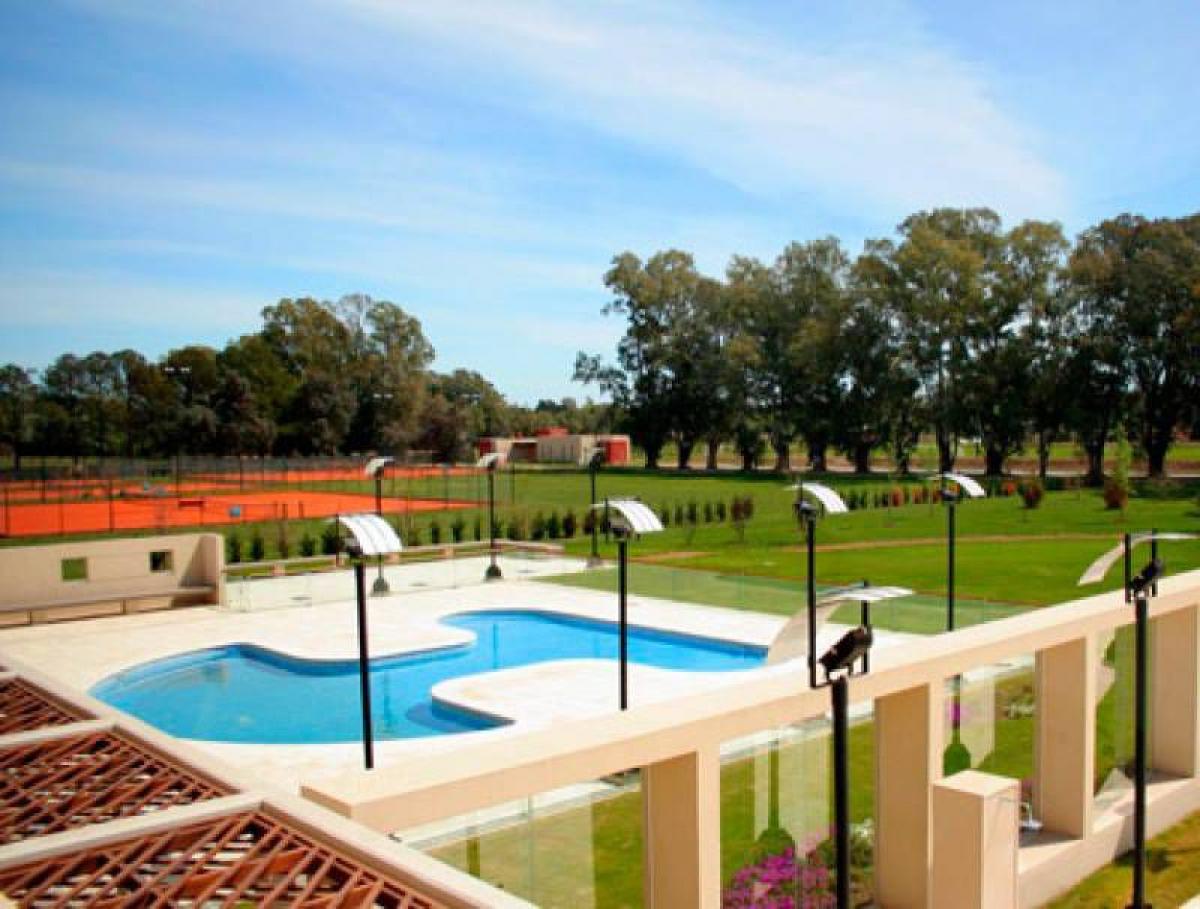 Terreno en Escobar, Argentina No. 35017