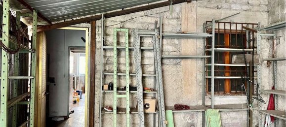 220m² Commercial property in Castrovillari, Italy No. 80050 6