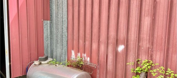 220m² Commercial property in Castrovillari, Italy No. 80050 8