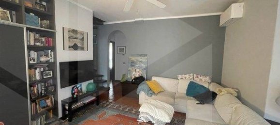 4-salle Appartement à Bologna, Italy No. 26285 11