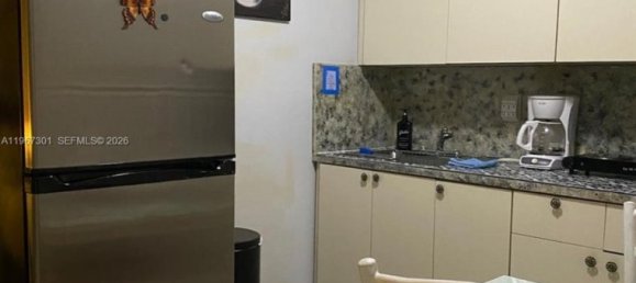 5 bedrooms Villa for sale in Miami, Miami-Dade, Florida, USA № 614401 26