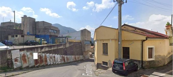 5-salle Entrepôt à Lumezzane, Italy No. 323711 4