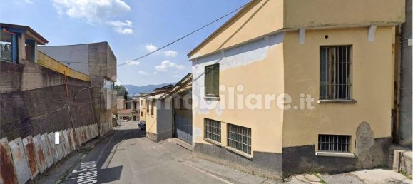 5-salle Entrepôt à Lumezzane, Italy No. 323711 3
