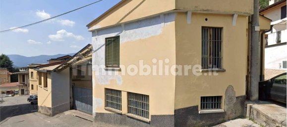 5-salle Entrepôt à Lumezzane, Italy No. 323711 2