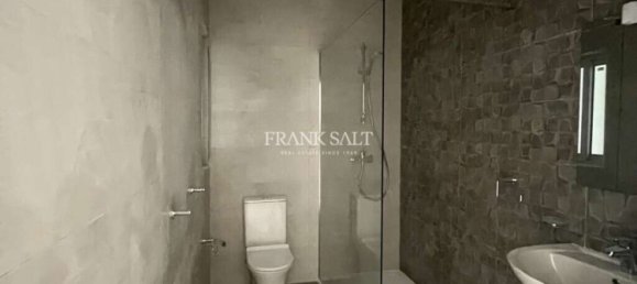 2 chambres Appartement à Luqa, Malta No. 8406 3