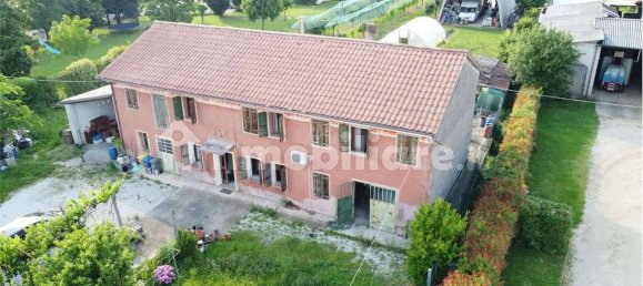 3 bedrooms House in Trevignano, Italy No. 110938 7