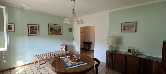 5 bedrooms Apartment in Castelnovo ne' Monti, Italy No. 310949 5