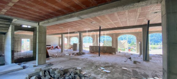 2839m² Building in Chatillon, Italy No. 109518 15