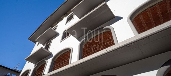 2839m² Building in Chatillon, Italy No. 109518 6