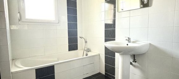 3 bedrooms House in Bulligny, France No. 59807 11