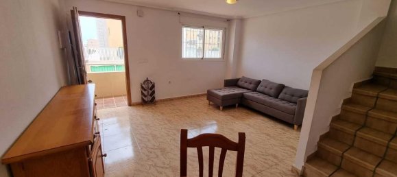 3 غرف نوم تاون هاوس في Alicante, Spain رقم 174685 3