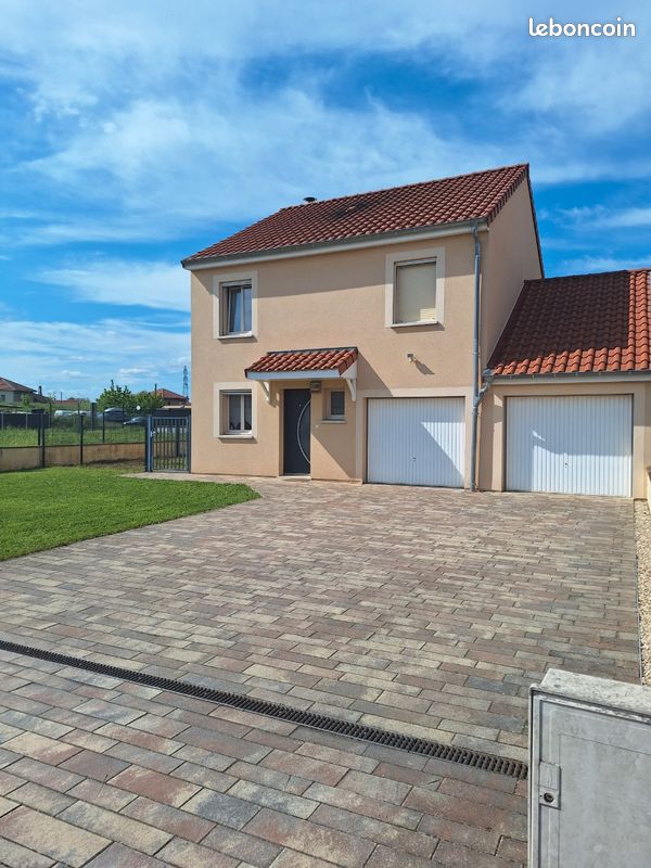 4 bedrooms House in Uckange, France No. 323962